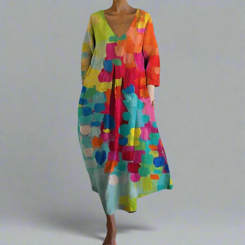 Luxury dress with V-neckline made from high-quality material