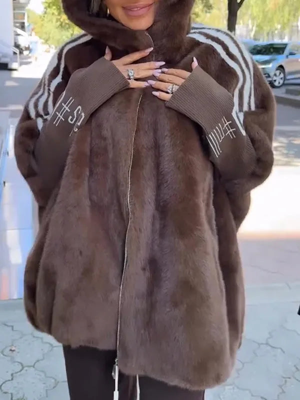 Ellah Elegant Winter Coat: Luxurious Warmth and Sleek Style