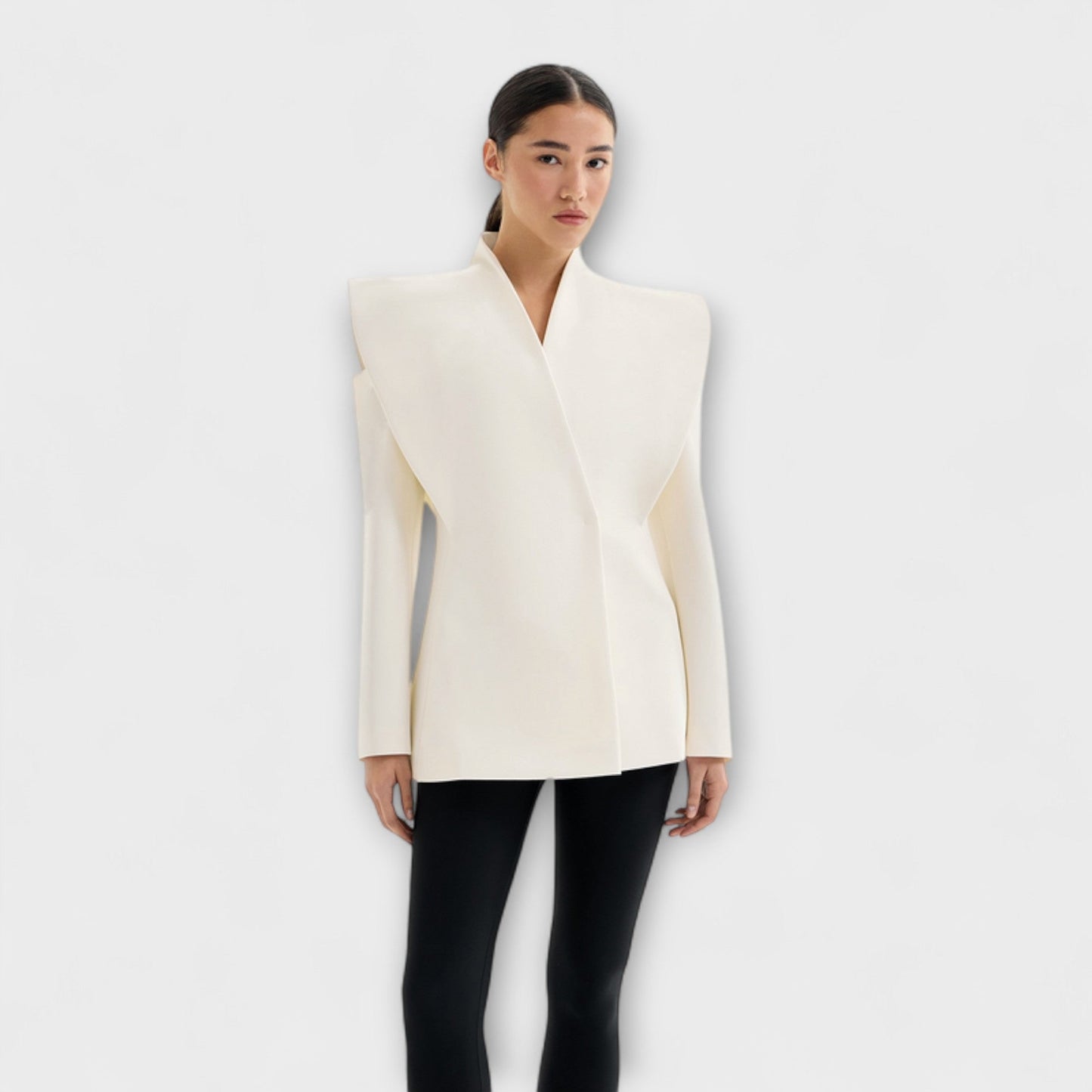 Valeria - Sculptural Shoulder Blazer