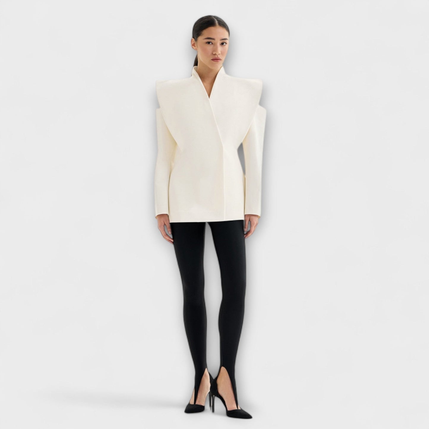 Valeria - Sculptural Shoulder Blazer