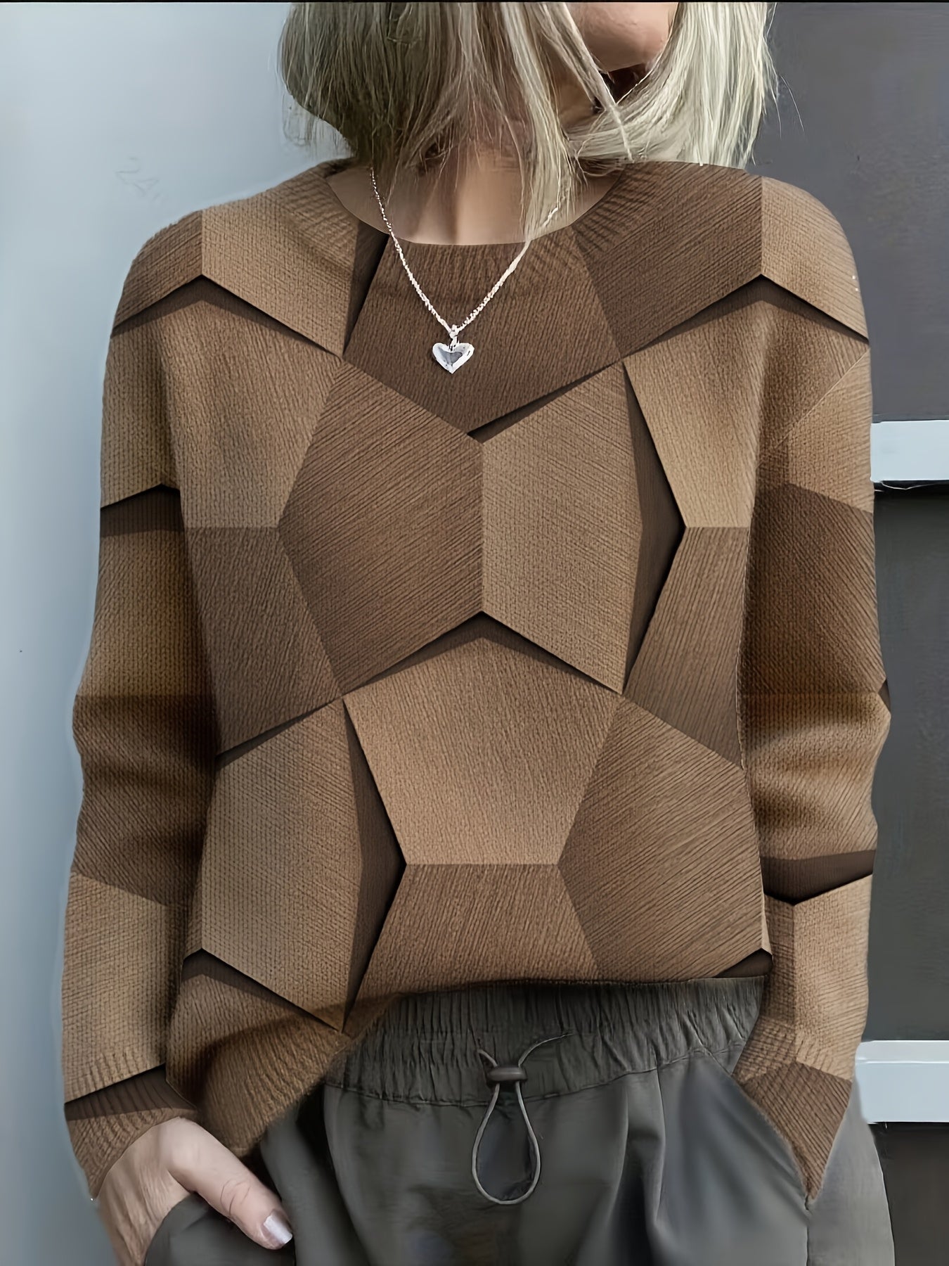 FELYSSIA - Knitted pullover with stylish 3D geometric print