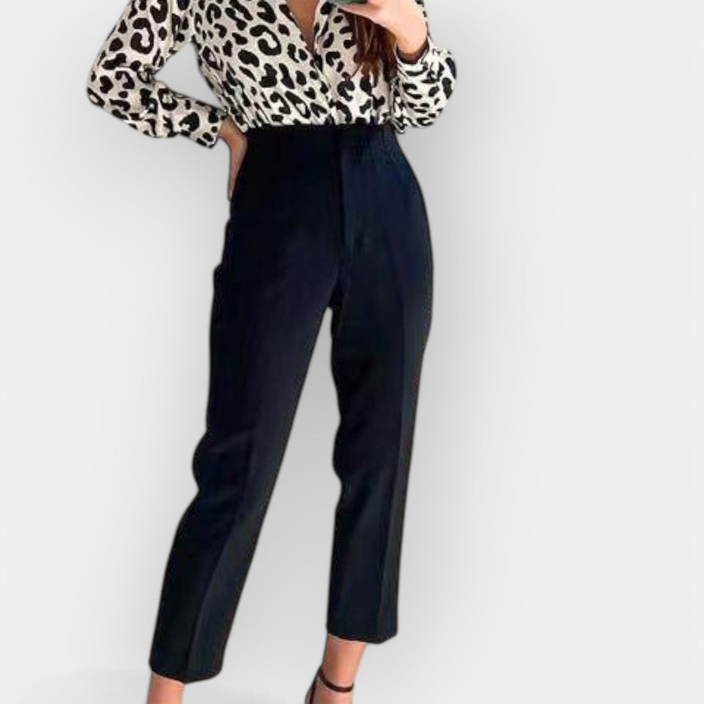 Elegant Trousers for Everyday Use