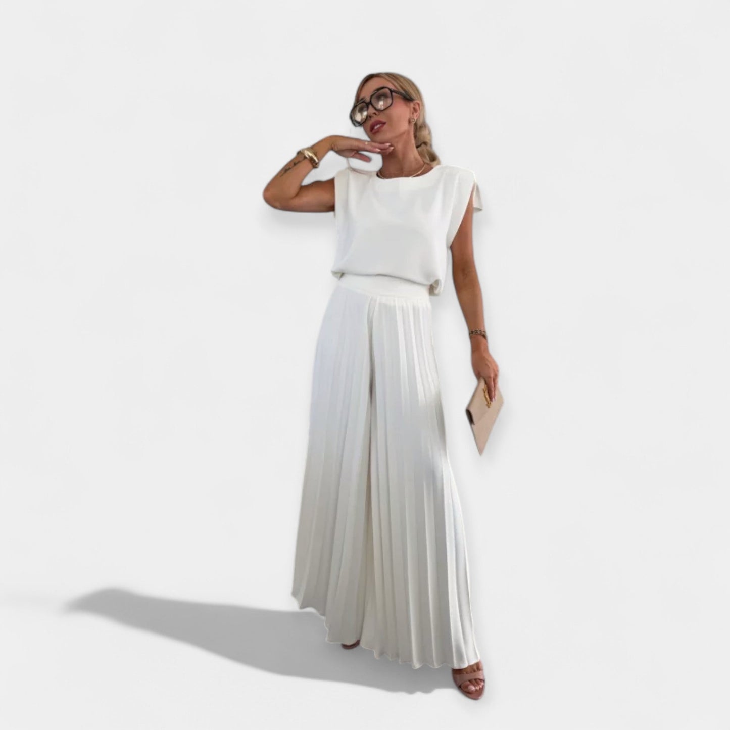 Summer Fashion Set with Top and Trousers