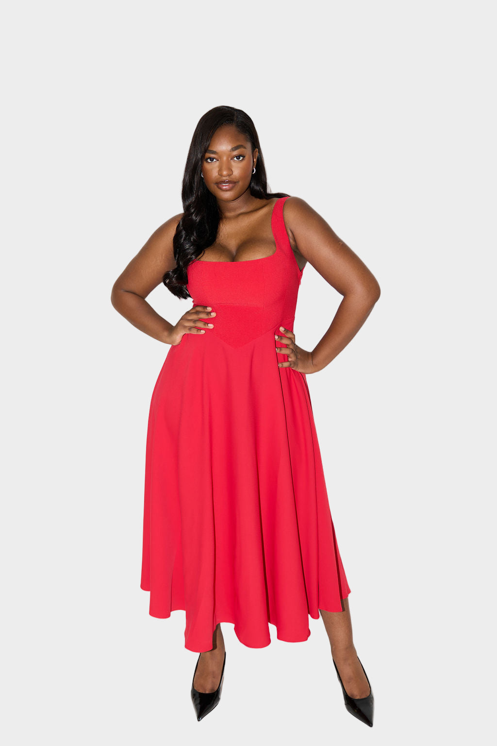Timeless Airy Midi Dress with Elegant Line and Natural Movement